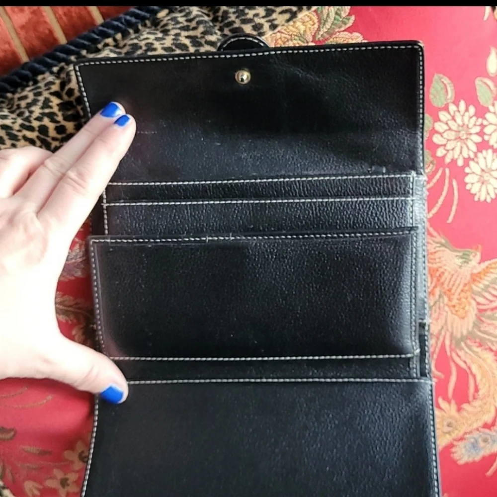 KATE SPADE * black leather wallet